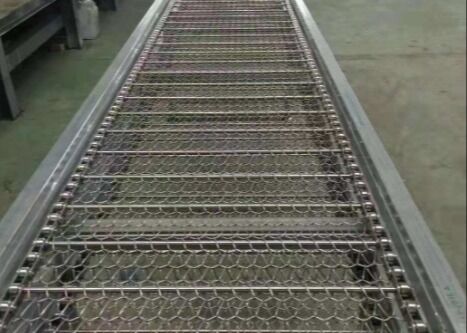 Anti-corrosion 316 Stainless Steel Conveyor Belt for Seafood Thawing and Snack Production