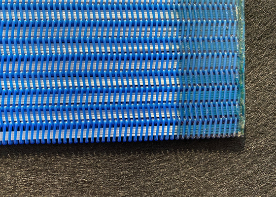 Maillage de filtrage de presse en spirale en polyester durable et robuste avec des bords adhésifs et des fils de connexion