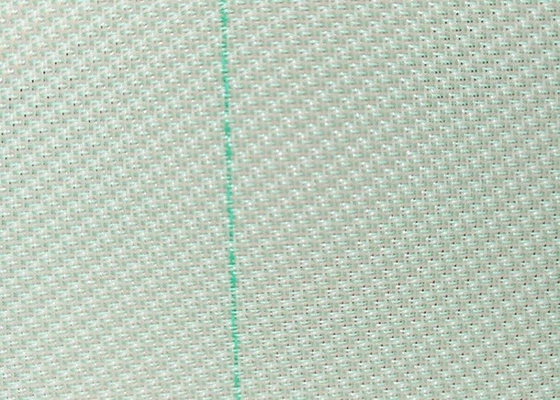 Fabrication de tissus de polyester à haute perméabilité à l'air pour la fabrication du papier