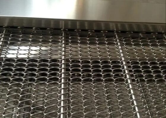 Résistance à la corrosion de la bande transporteuse en acier inoxydable de qualité alimentaire 304 pour le lavage des légumes