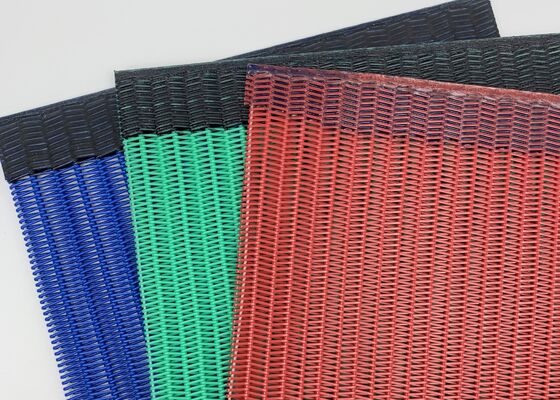 Bandes transporteuses spirales en polyester à 100 % pour fours de ligne de production de fils de caoutchouc latex