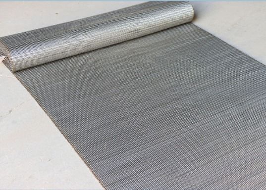 Traitement en céramique de Mesh Wire Conveyor Belt For d'armure équilibrée d'acier inoxydable de la CE